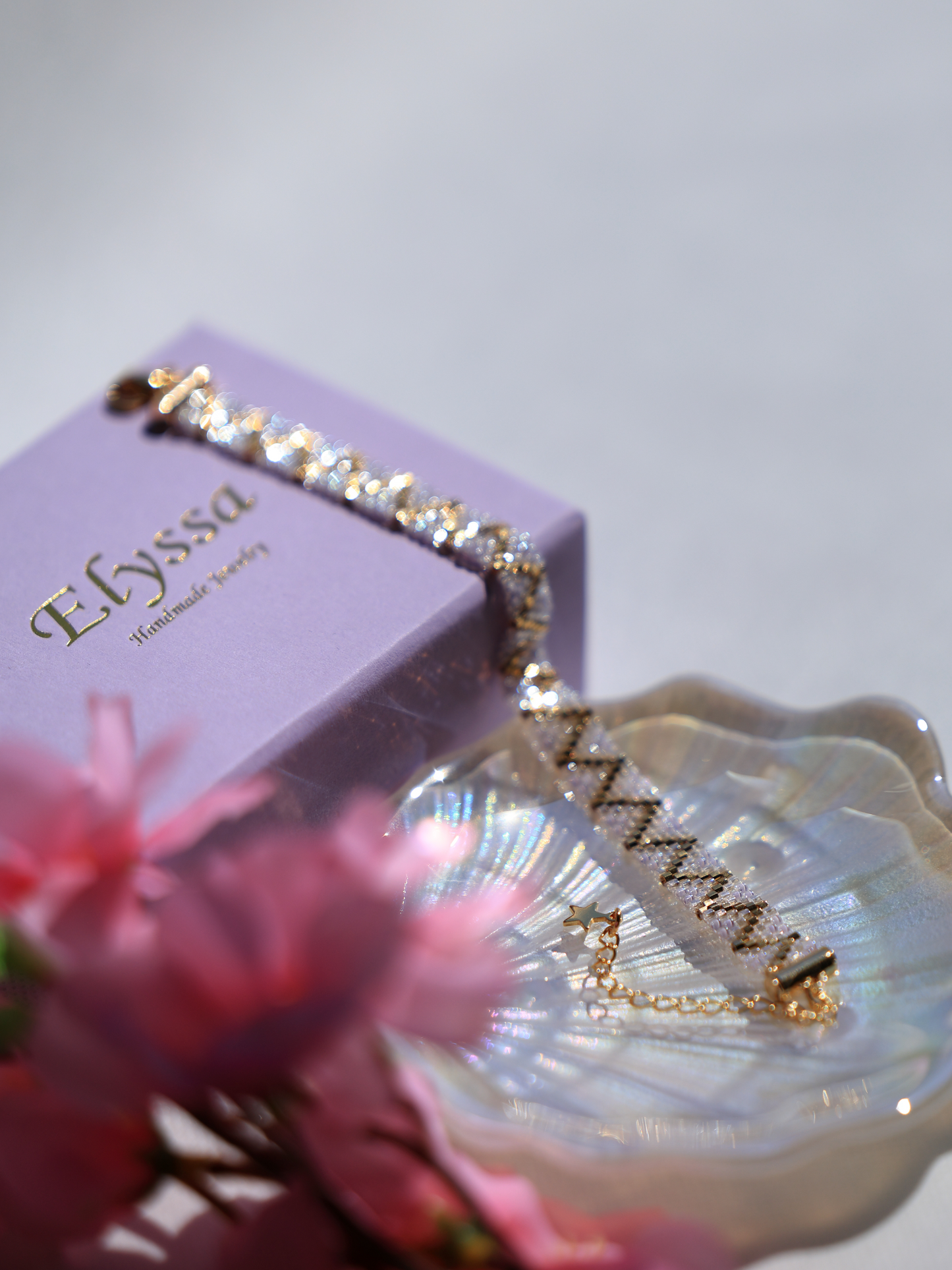Crystal White and Lavender Bead Bracelet with 24K Gold-Plated Zigzag Pattern
