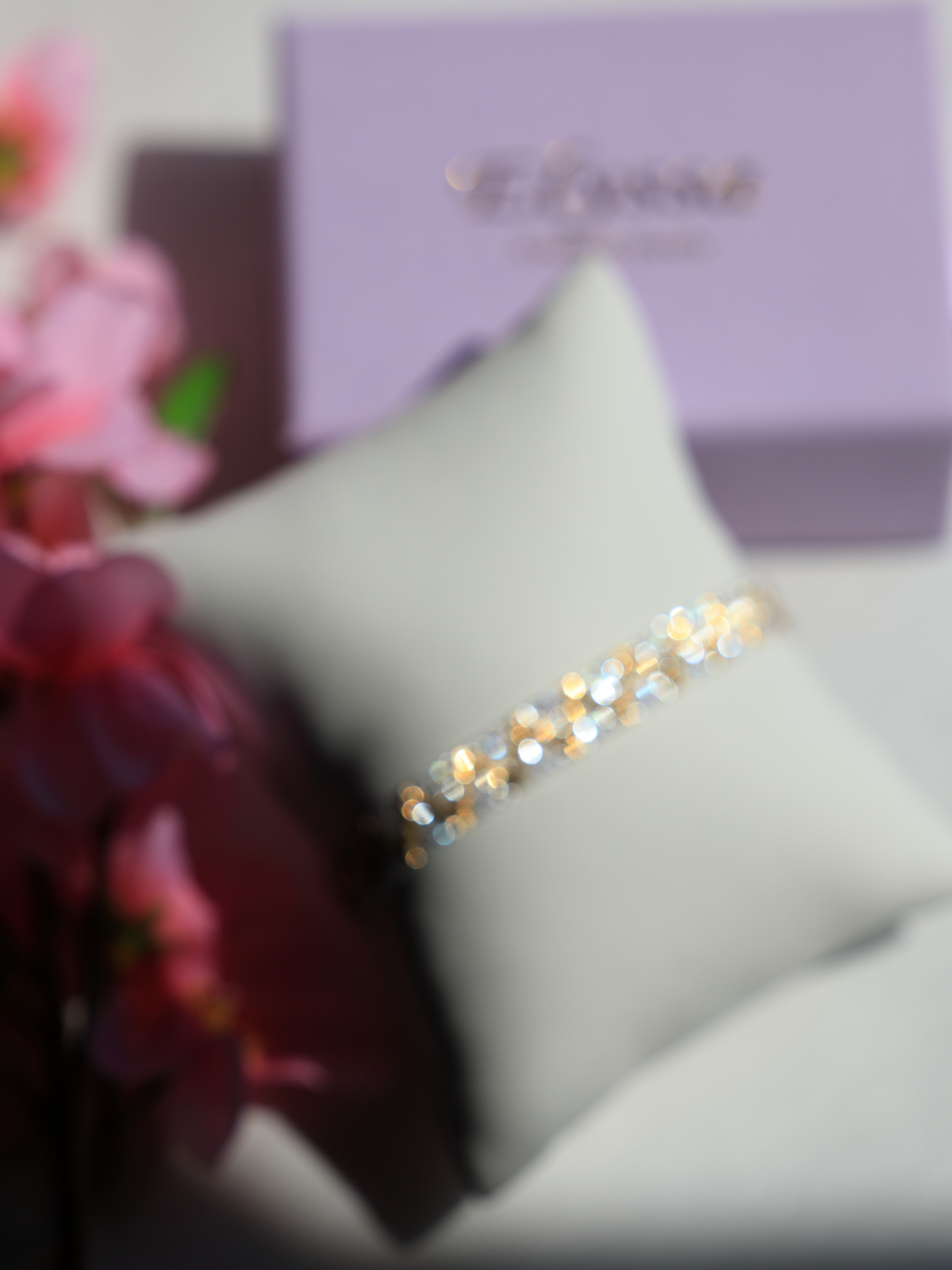 Crystal White and Lavender Bead Bracelet with 24K Gold-Plated Zigzag Pattern