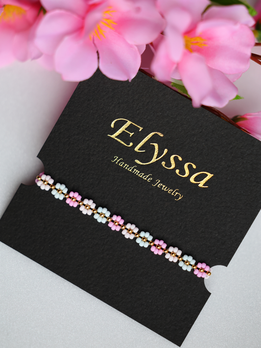 Pastel Floral Beaded Bracelet "Marshmallow"